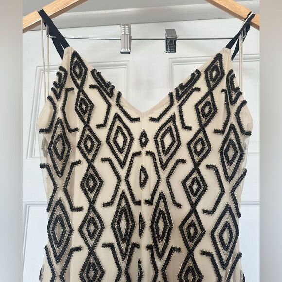 Alice + Olivia midi beaded geometric dress size 4 - Picture 4 of 11